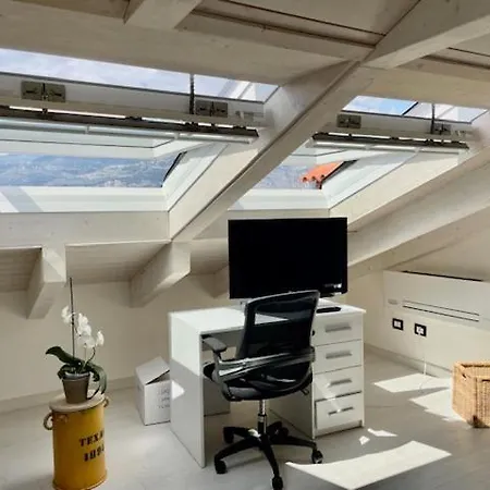 Live La Dolce Vita! Your Garda Deluxe Getaway Lejlighed