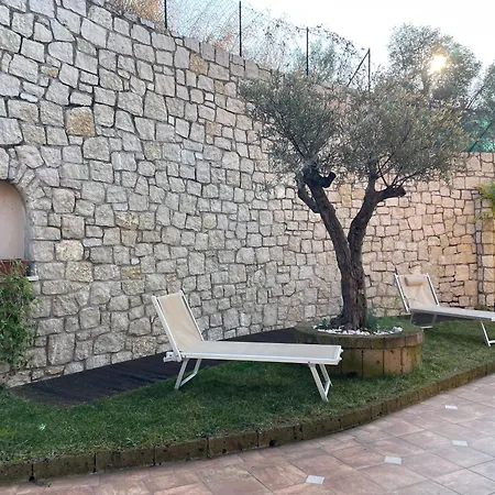 Live La Dolce Vita! Your Garda Deluxe Getaway *