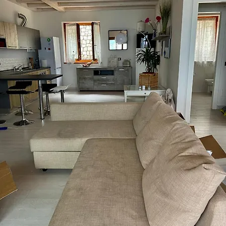 Live La Dolce Vita! Your Garda Deluxe Getaway