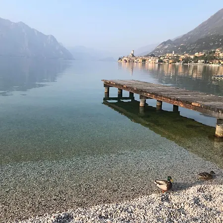 Live La Dolce Vita! Your Garda Deluxe Getaway شقة
